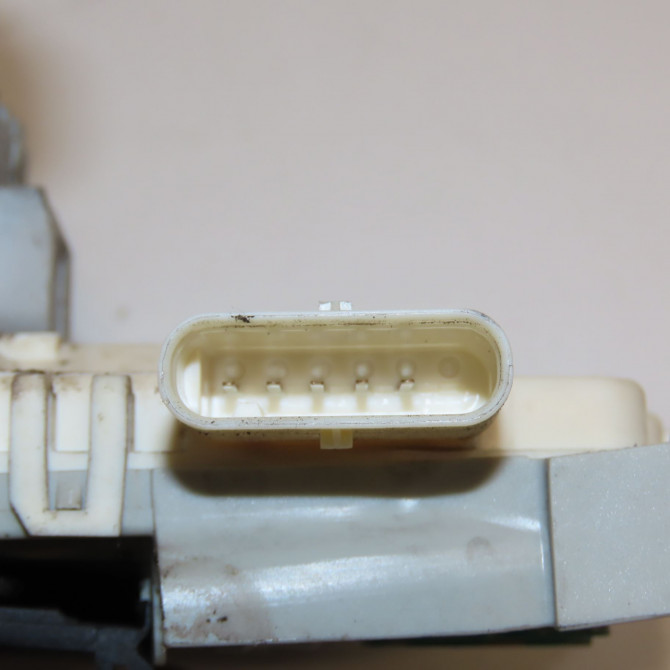 Serrure porte avd occasion AUDI A1 A1 Phase 2 2014-12-01->2019-06-30 1.0 TFSI 95ch 8X1837016C 3