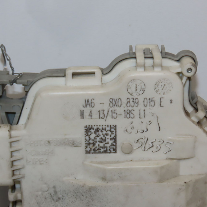 Serrure porte arg occasion AUDI A1 A1 Phase 2 2014-12-01->2019-06-30 1.0 TFSI 95ch 8X0839015E 3