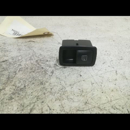 Commande lève-glace porte avant droite occasion MERCEDES CLASSE B I Phase 1 06-2005->04-2008 B200CDI 140ch