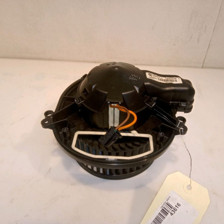 Ventilateur de chauffage occasion B.M.W. SERIE 1 II Phase 1 08-2011->06-2015 64119350395