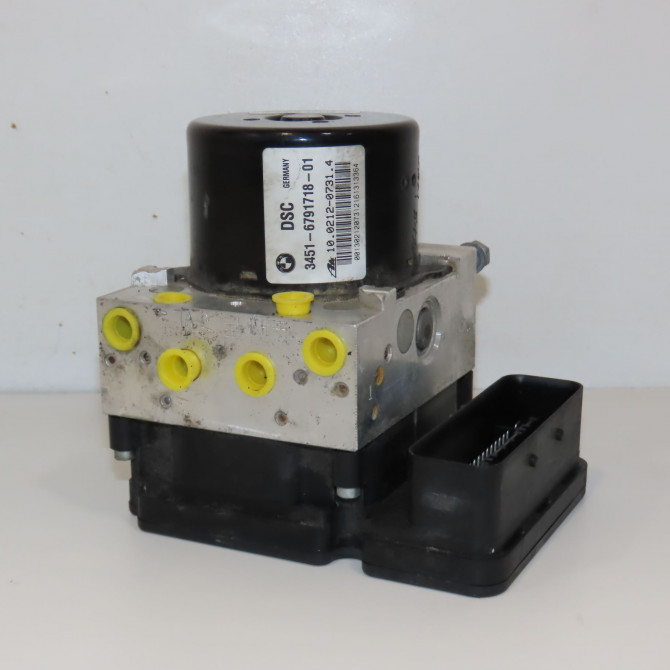Unité hydraulique ABS occasion B.M.W. SERIE 1 II Phase 1 08-2011->06-2015 34516875562 1