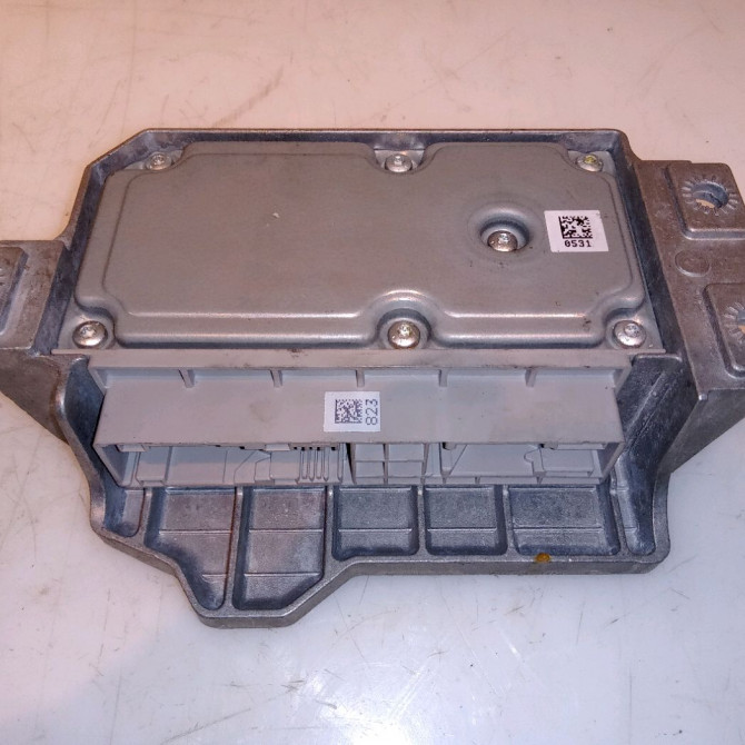 Boitier pyrotechnique occasion B.M.W. SERIE 1 I Phase 1 05-2004->12-2006 118i 129ch 65779184432 2