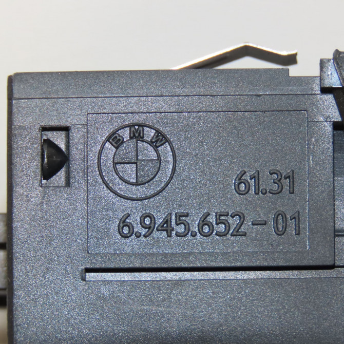 Bouton de warning occasion B.M.W. SERIE 3 V Phase 1 03-2005->09-2008 318D 122ch 3