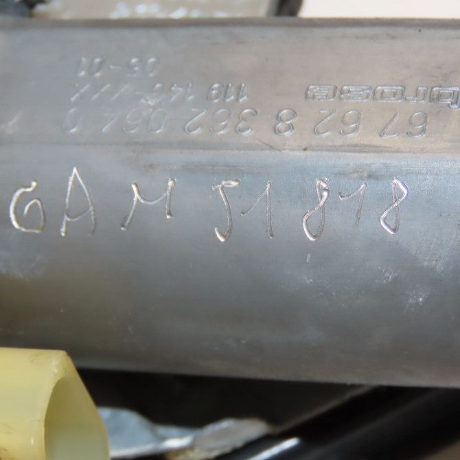 Mecanisme + moteur lève-glace avant droit occasion B.M.W. SERIE 3 IV Phase 2 09-2001->03-2005 51337077500 5