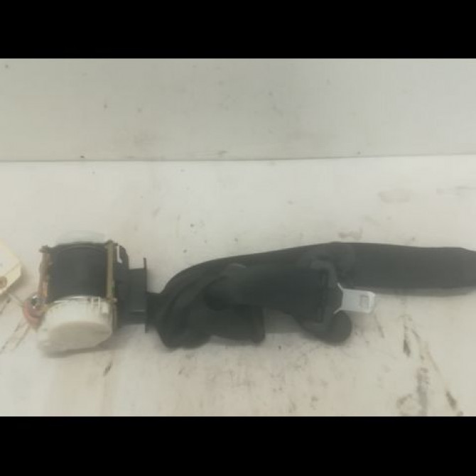 Ceinture avant droite occasion B.M.W. SERIE 1 I Phase 1 05-2004->12-2006 120d 72117234768 1