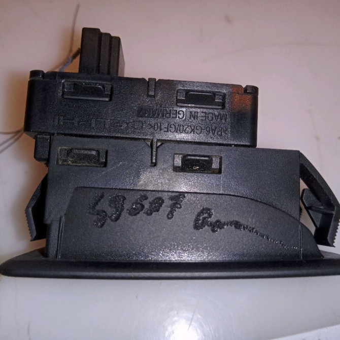 Commande leve-glace porte arrière gauche occasion B.M.W. SERIE 3 V Phase 1 03-2005->09-2008 320d 177ch 61316945876 3