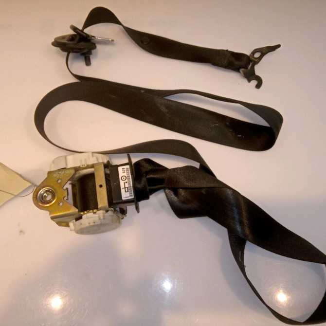 Ceinture avant gauche occasion B.M.W. SERIE 1 I Phase 1 05-2004->12-2006 120d 72117234767 2