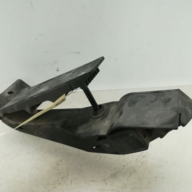 Potentiometre accelerateur occasion B.M.W. SERIE 3 V Phase 1 03-2005->09-2008 2