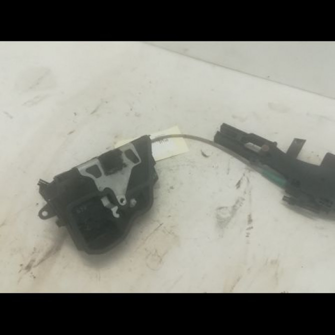 Serrure porte arg occasion B.M.W. SERIE 1 I Phase 1 05-2004->12-2006 120d 51227202147 1