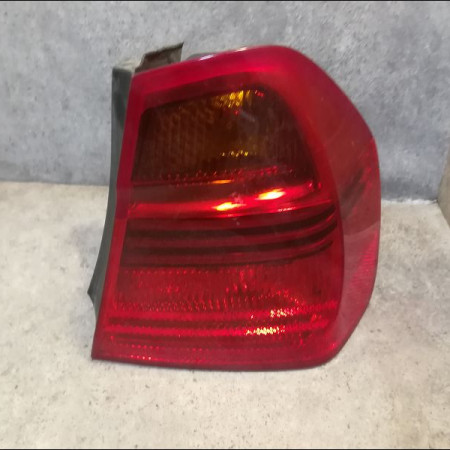 Feu arrière droit occasion B.M.W. SERIE 3 V Phase 1 03-2005->09-2008 63216937458