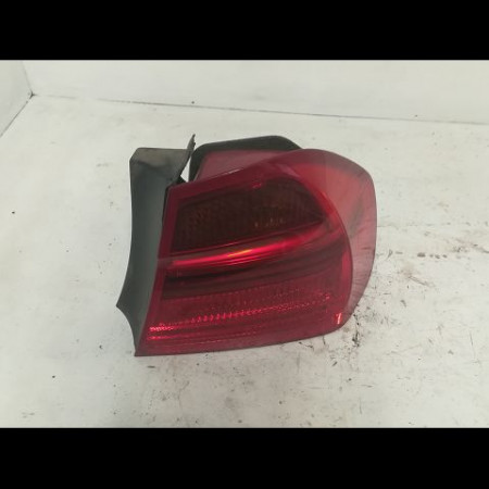 Feu arrière droit occasion B.M.W. SERIE 3 V Phase 1 03-2005->09-2008 318i 129ch 63216937458