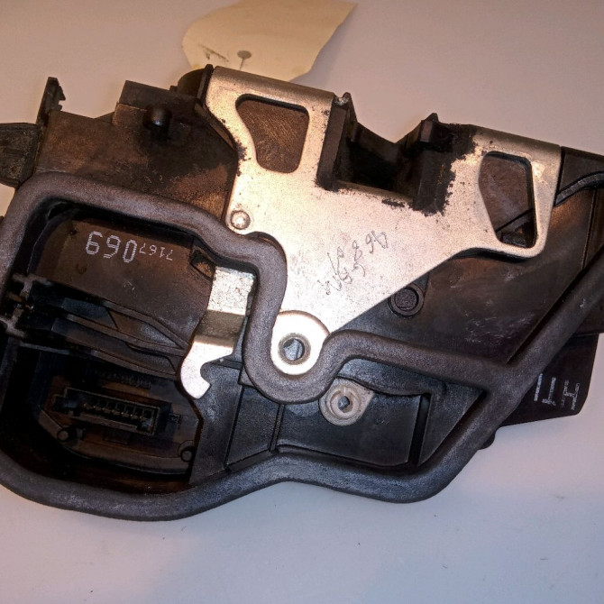 Serrure porte arg occasion B.M.W. SERIE 1 I Phase 1 05-2004->12-2006 120d 51227202147 2