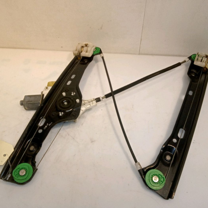 Mecanisme+moteur leve-glace avg occasion B.M.W. SERIE 3 V Phase 1 03-2005->09-2008 320d 177ch 51337140587 2