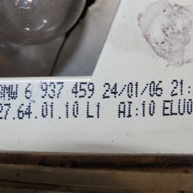 Feu arrière interieur gauche occasion B.M.W. SERIE 3 V Phase 1 03-2005->09-2008 318D 122ch 63216937459 4