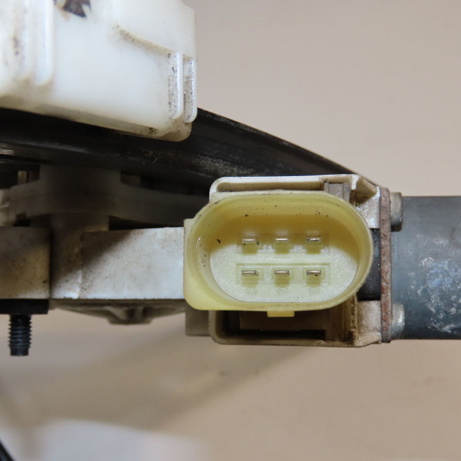 Mecanisme+moteur leve-glace avg occasion B.M.W. SERIE 3 V Phase 1 03-2005->09-2008 51337140587 3