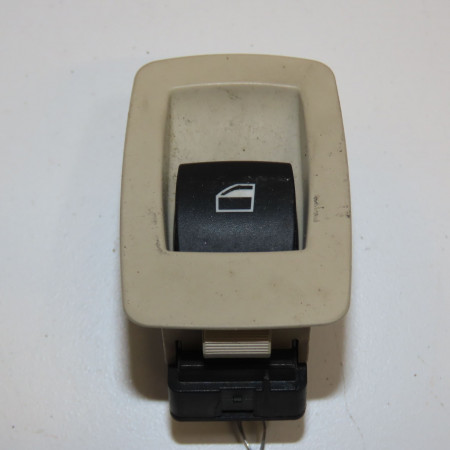 Commande lève-glace porte avant droite occasion B.M.W. SERIE 3 V 5G0959855KWHS