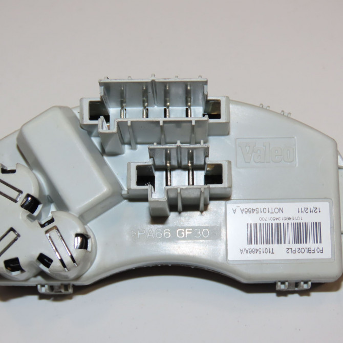 Resistance de chauffage occasion B.M.W. SERIE 3 V 5Q0963235E 2