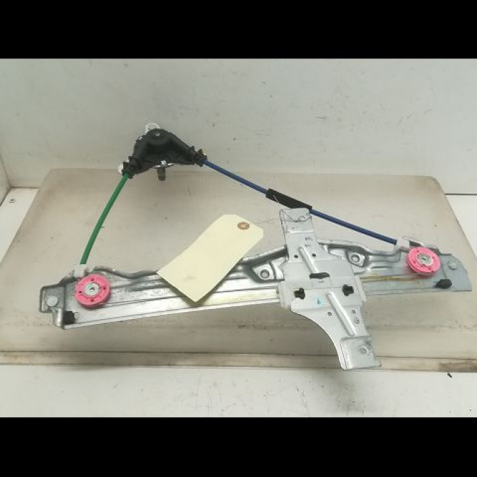 Mecanisme leve-glace arrière gauche occasion PEUGEOT 208 Phase 2 04-2015->... 1.2i 81ch 9673153980 3