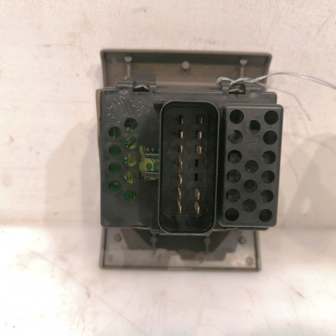 Commande lève-glace porte avant gauche occasion CHRYSLER PT CRUISER Phase 1 09-2000->12-2005 2.0 141ch 2