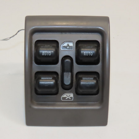 Commande lève-glace porte avant gauche occasion CHRYSLER PT CRUISER Phase 1 09-2000->12-2005 2.2 crd 120ch