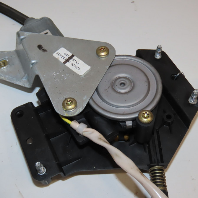 Mecanisme+moteur leve-glace avg occasion CHRYSLER PT CRUISER Phase 1 09-2000->12-2005 2.2 crd 120ch 68020069AA 2