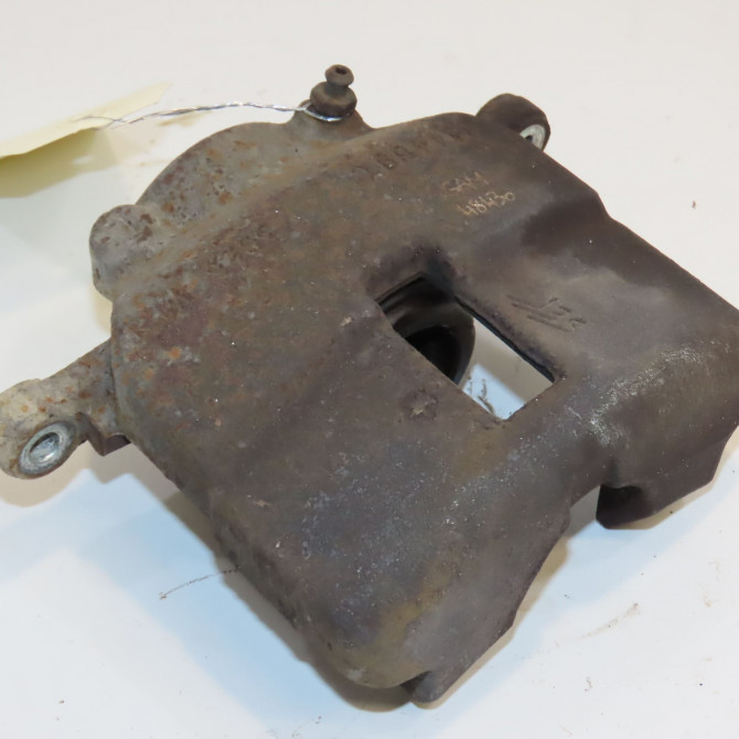 Etrier de frein avant gauche occasion CHRYSLER PT CRUISER Phase 1 09-2000->12-2005 2.2 crd 120ch 5017833AA 1