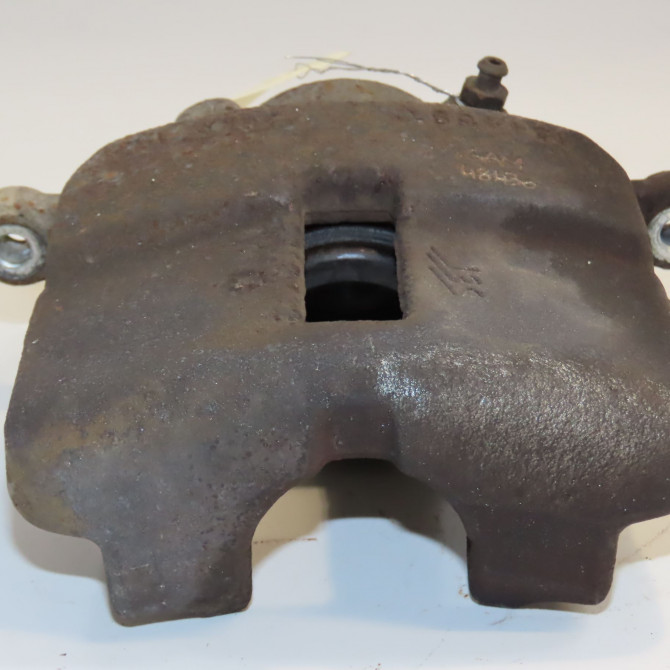 Etrier de frein avant gauche occasion CHRYSLER PT CRUISER Phase 1 09-2000->12-2005 2.2 crd 120ch 5017833AA 2