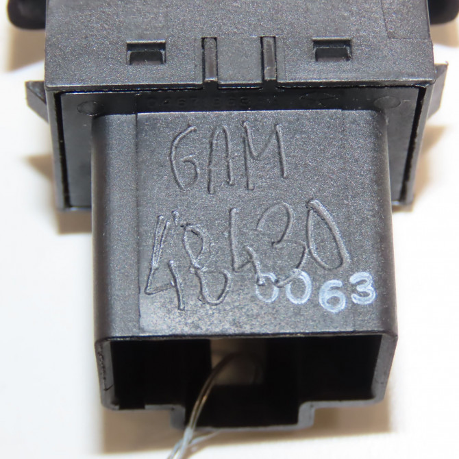 Commande leve-glace porte arrière droite occasion CHRYSLER PT CRUISER Phase 1 09-2000->12-2005 2.2 crd 120ch 3