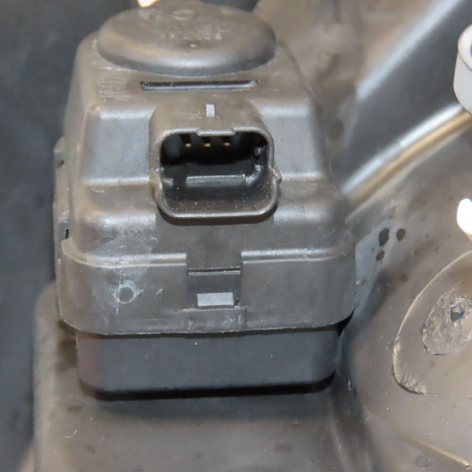 Phare droit occasion CITROEN XSARA PICASSO Phase 2 02-2004->12-2010 1.6 HDI 110ch 620637 4