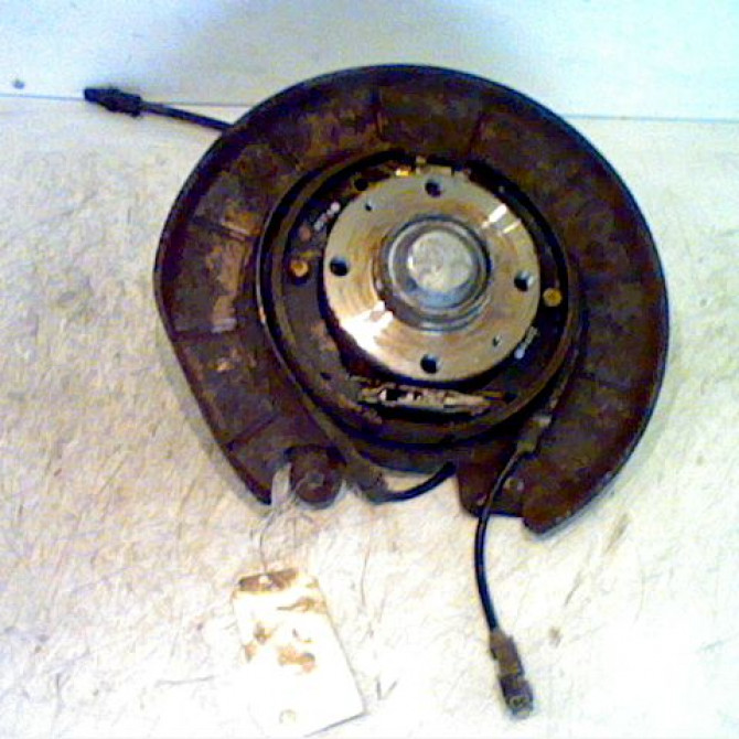 Moyeu arg occasion PEUGEOT 406 Phase 1 10-1995->04-1999 2.2i 16v 374868 1