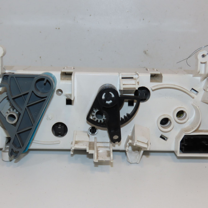 Commande de chauffage occasion CITROEN ZX Phase 2 BREAK 07-1994->06-1998 1.9 D 69ch 6451W2 2