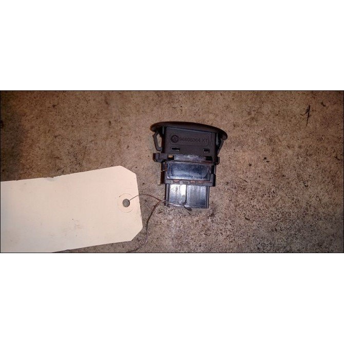 Commande lève-glace porte avant droite occasion CITROEN C3 I Phase 2 10-2005->12-2010 1.4i 1