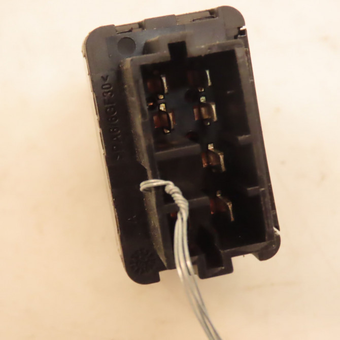 Commande lève-glace porte avant droite occasion CITROEN C3 I Phase 2 10-2005->12-2010 1.4 HDi 70ch 3