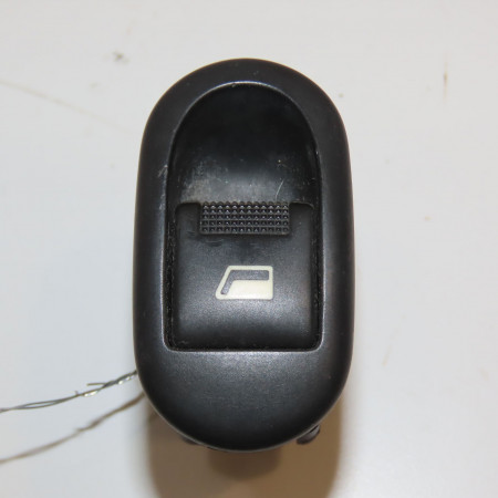 Commande lève-glace porte avant droite occasion CITROEN C3 I Phase 2 10-2005->12-2010 1.4 HDi 70ch