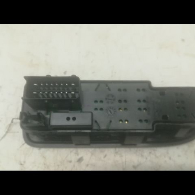 Commande lève-glace porte avant gauche occasion CITROEN C3 II Phase 2 03-2013->12-2016 1.2i VTI 82ch 98012283XT 2