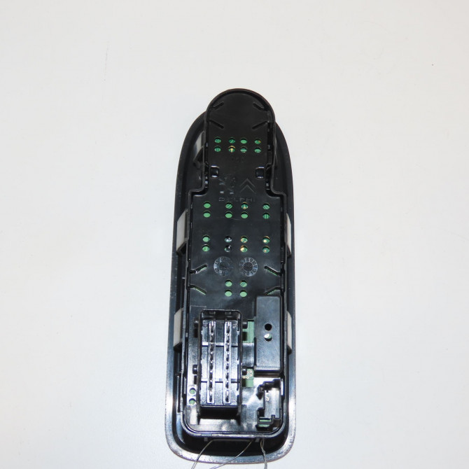 Commande lève-glace porte avant gauche occasion CITROEN C3 II Phase 2 03-2013->12-2016 1.4 HDi 70ch 2