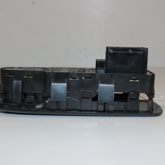 Commande lève-glace porte avant gauche occasion CITROEN C3 II Phase 2 03-2013->12-2016 1.4 HDi 70ch 4