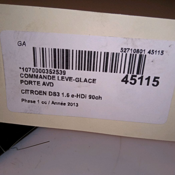 Commande lève-glace porte avant droite occasion CITROEN DS3 Phase 1 11-2009->03-2014 1.6 e-HDi 90ch 6490FE 4