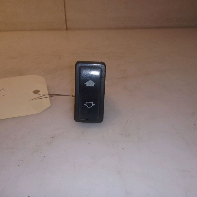 Commande lève-glace porte avant gauche occasion CITROEN SAXO 6552R4 1