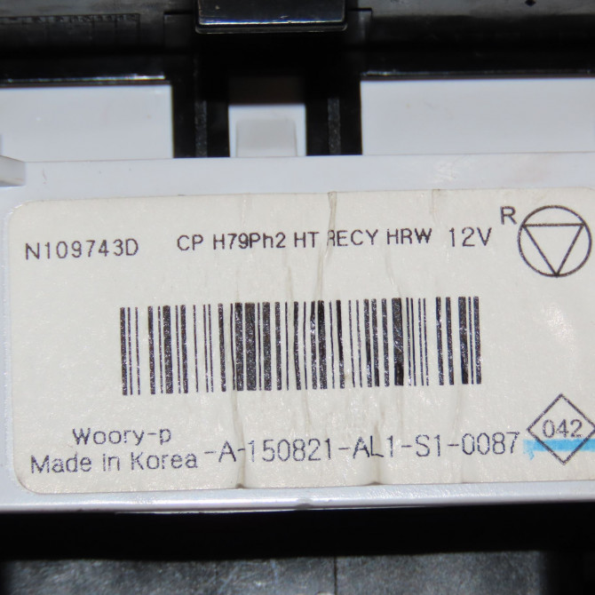 Commande de chauffage occasion DACIA DUSTER Phase 2 09-2013->... 1.6i 115ch 275105416R 3