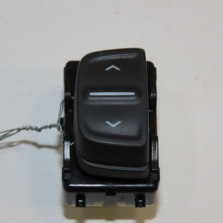 Commande lève-glace porte avant gauche occasion DACIA LOGAN II Phase 1 06-2013->... 0.9 TCE 90ch