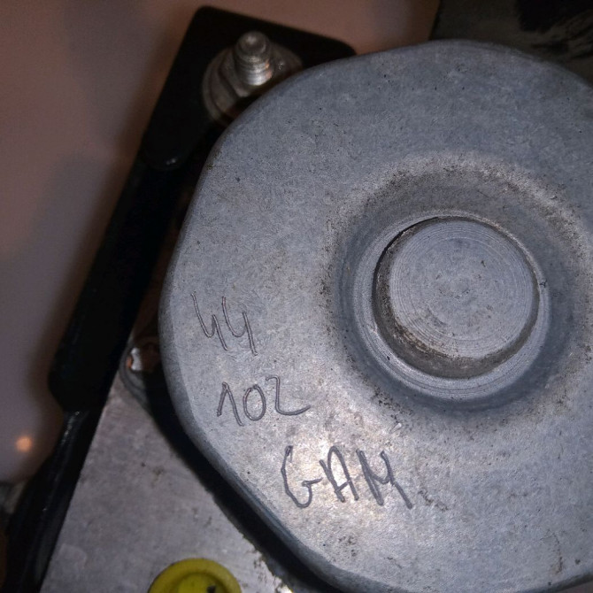 Unité hydraulique ABS occasion DACIA SANDERO II Phase 1 10-2012->... 1.2i 75ch 476609211R 5