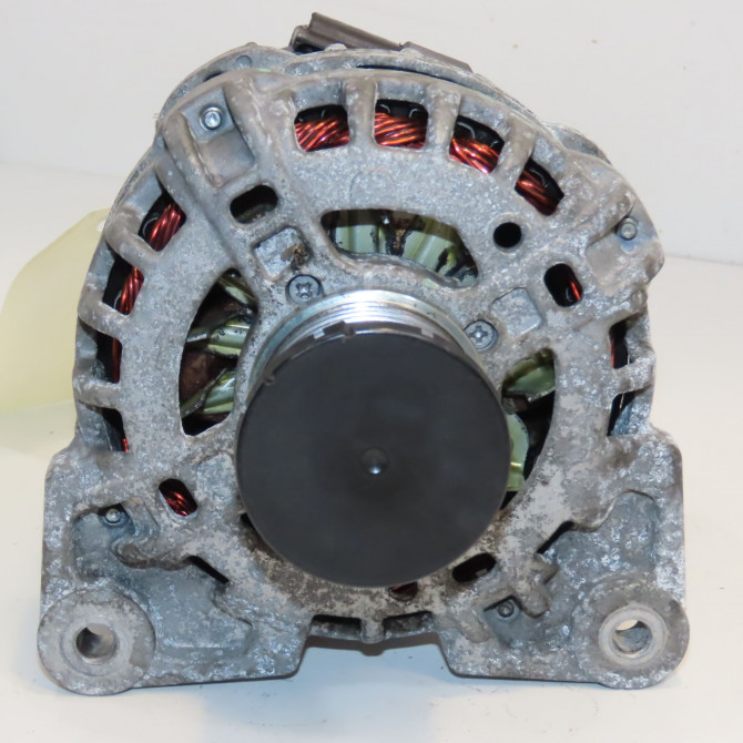 Alternateur occasion DACIA SANDERO II Phase 1 10-2012->... 0.9 TCE 90ch 231003071R 2