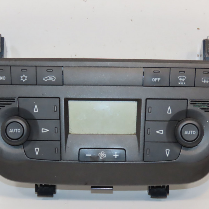 Commande de chauffage occasion  735447949 1