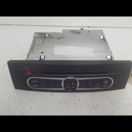 Autoradio occasion RENAULT LAGUNA II Phase 2 03-2005->09-2007 1.9 DCI 120ch 8200607909