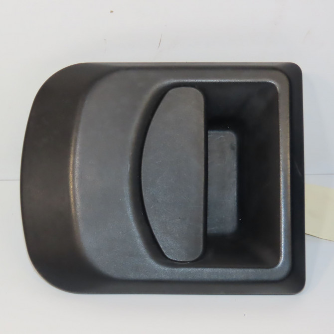 Poignee ext porte avg occasion IVECO DAILY III Phase 1 05-1999->04-2006 35C13 1