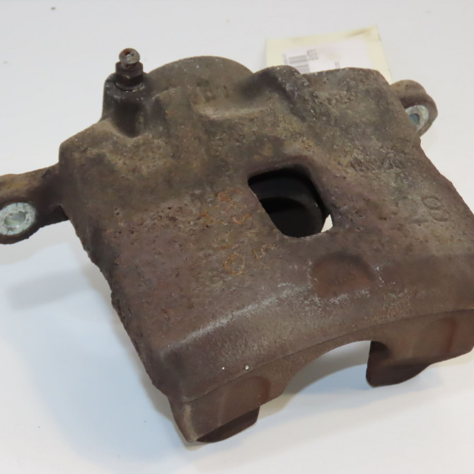 Etrier de frein avant droit occasion HYUNDAI TUCSON I Phase 1 09-2004->10-2010 2.0 CRDI 140ch 2WD 581902EA10 1