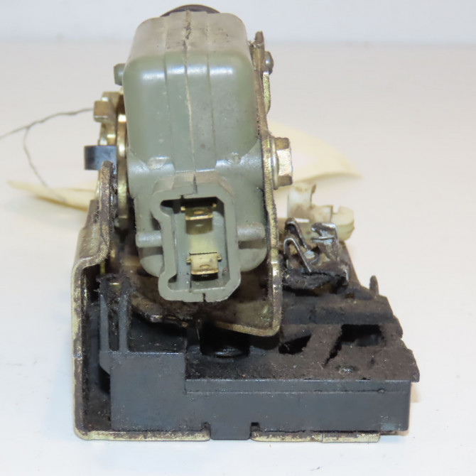 Serrure porte avg occasion IVECO DAILY III Phase 1 05-1999->04-2006 35C13 3