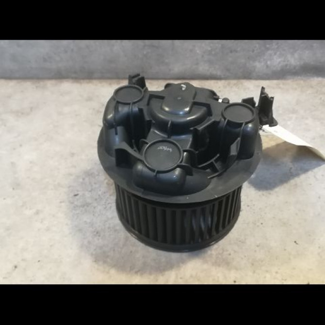 Ventilateur de chauffage occasion RENAULT MODUS Phase 2 01-2008->12-2012 1.5 DCI 85ch 7701209802 1