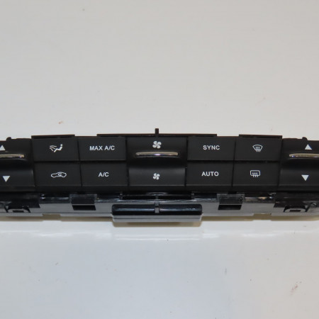 Commande de chauffage occasion MASERATI LEVANTE 9068302485